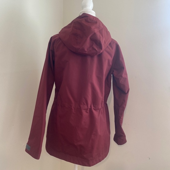 L.L. Bean Women's Mountain Classic Water-Resistant Jacket Size S - Picture 10 of 13